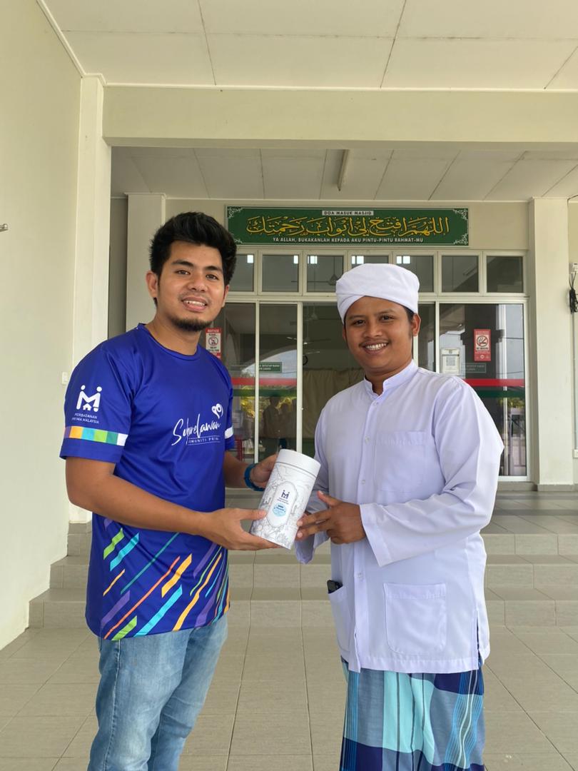 Cover image of Community Past Program: Sumbangan Ramadan – Distribution of Kurma to Residensi Lubok Jong, Kelantan