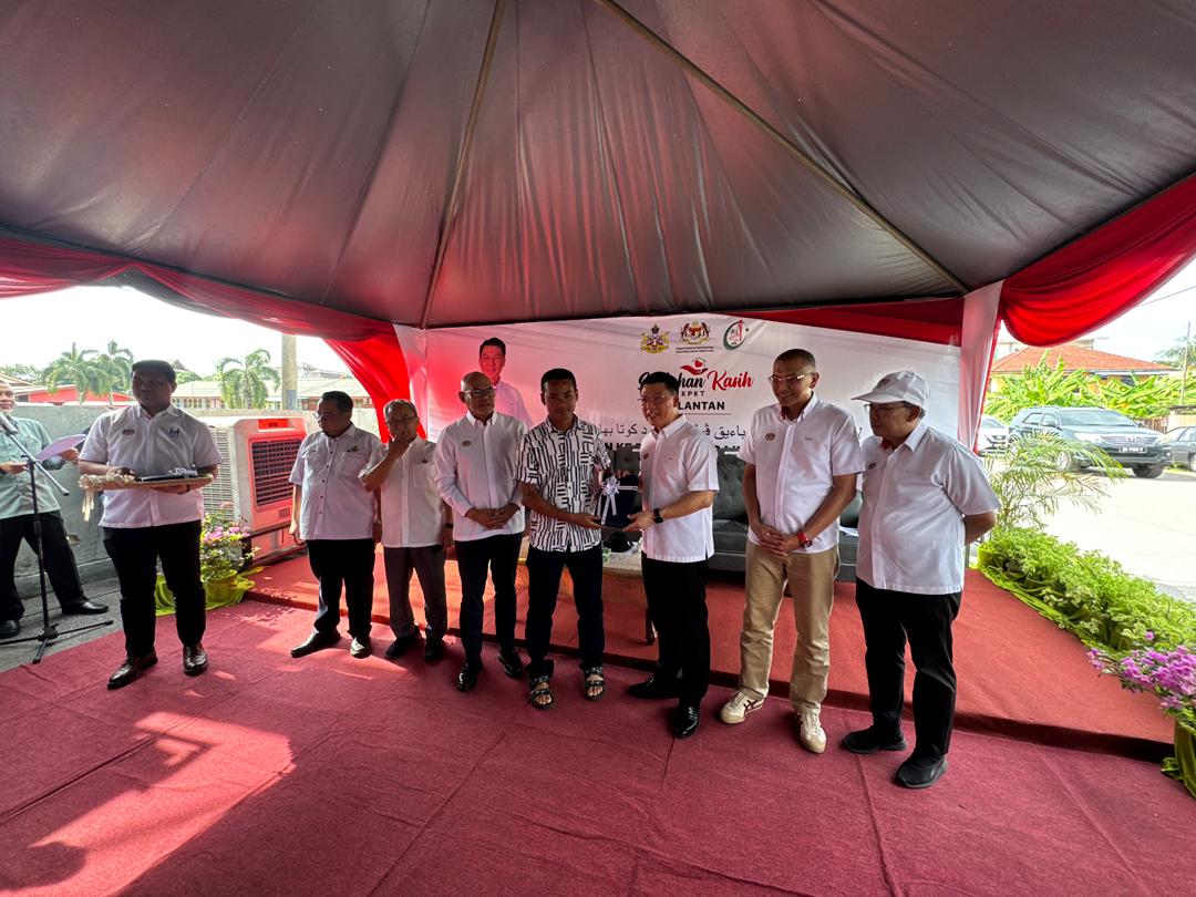 Cover image of Community Past Program: Sentuhan Kasih KPKT 3.0 @ Kelantan - Majlis Penyerahan Kunci Residensi Tok Bali, Kelantan