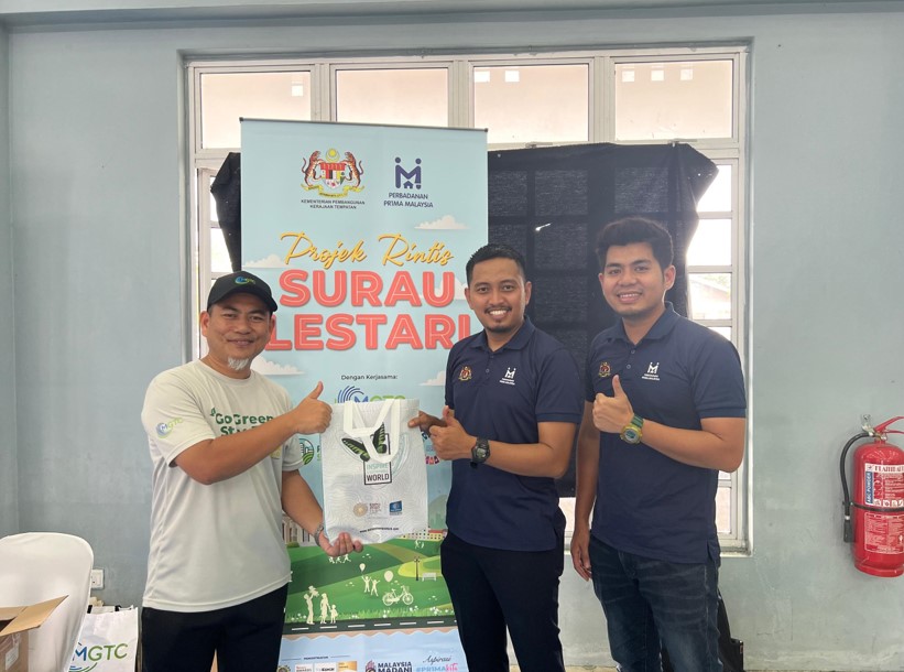 Cover image of Community Past Program: Program Kesedaran bersama Malaysian Green Technology And Climate Change Corporation (MGTC) dan Pelaksanaan Projek Rintis Surau Lestari   – Residensi Lubok Jong, Kelantan