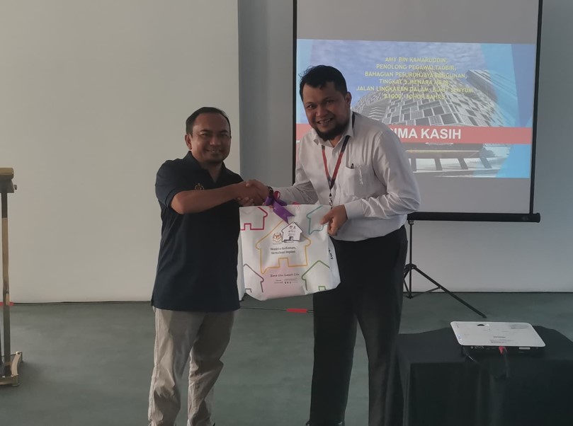 Cover image of Community Past Program: PR1MA Community Coordination (PCC) Program Kesedaran Pengurusan STRATA - Residensi Larkin Indah, Johor