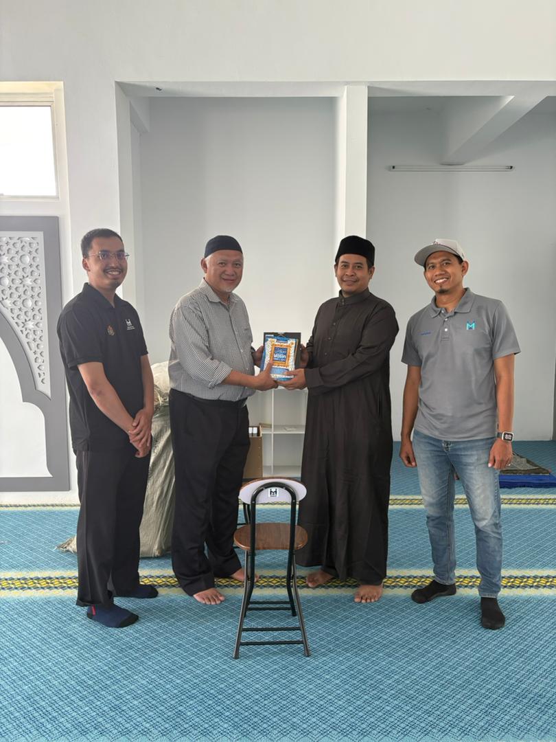 Cover image of Community Past Program: Wakaf Program - Penyerahan 10 Set Wakaf Al-Quran dan 10 Set Kerusi Lipat kepada Imam Surau Residensi Bandar Ekar, Negeri Sembilan
